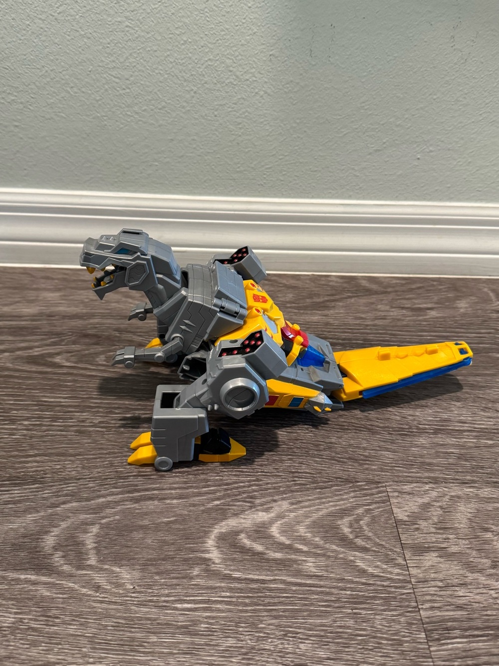 Hasbro Transformers Cyberverse Grimlock Seismic Stomp